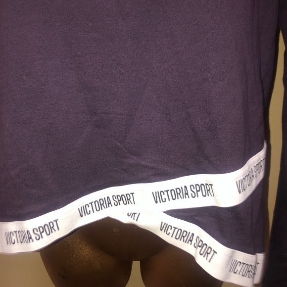 Victoria sport purple pullover sweatshirt size M - Picture 2 of 7